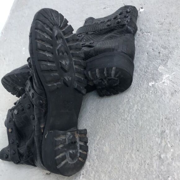 Schutz Suleni croc boots - Picture 5 of 7